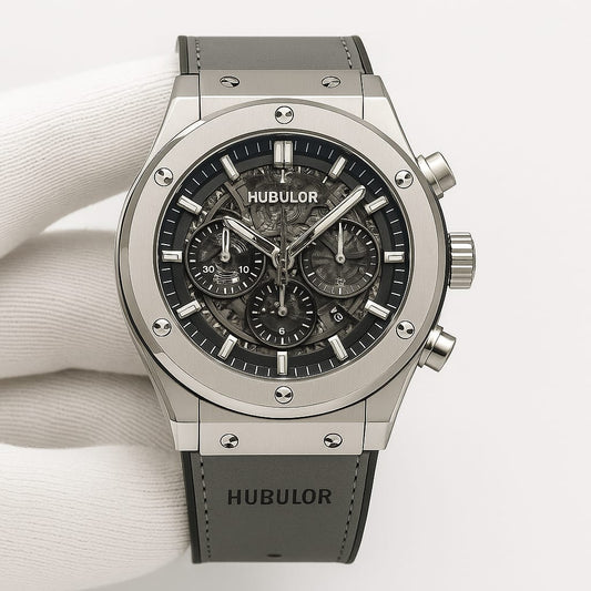 HOBULAR Signature Chronograph Wristwatch – Bold Design, Precision Timekeeping