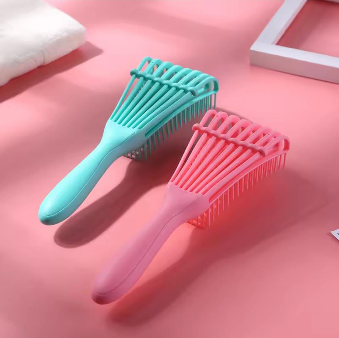 Stylish Curly Hair Brush – Massage Wet Hair Comb 💆♀️✨